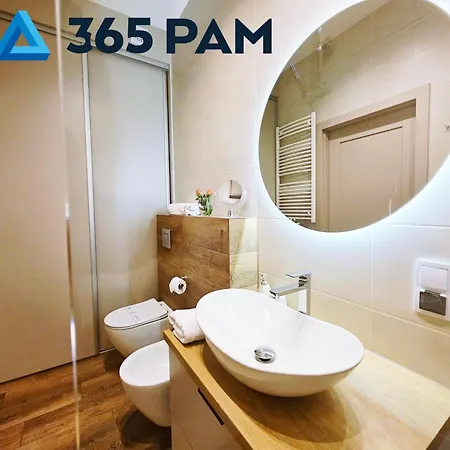 365pam - Zlote Zurawie Moon - Parking W Cenie, Widok Na Morze Z Balkonu Ustronie Morskie